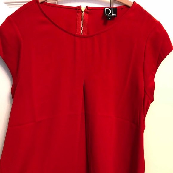 Red Top - Picture 2 of 3